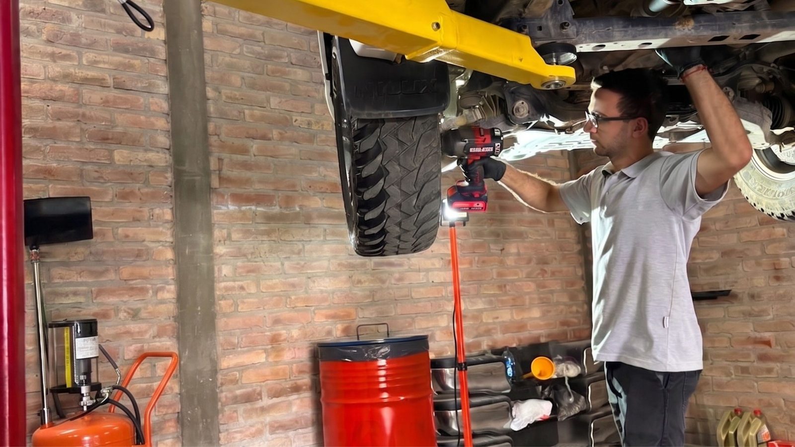 Camioneta 4x4 MB Soluciones — vista 5